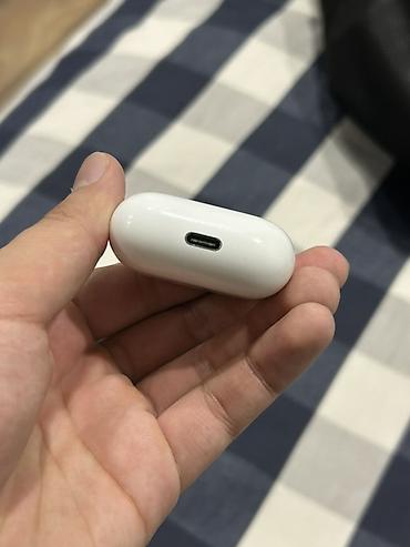 Аудиотехника: Беспроводные наушники-вкладыши, Apple, AirPods 4, Б/у — 5
