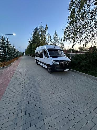 боковая: БУС НА ЗАКАЗ ВИП Премиальный микроавтобус бизнес‑класса для — 3