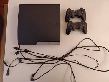 PS3 (Sony PlayStation 3): Ps3 slim satilir 10 oyun var 2 dualshock 3 220 azn