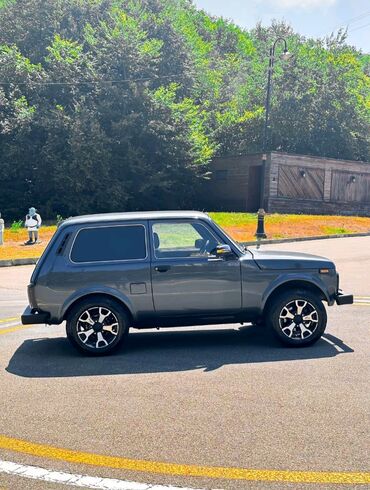 VAZ (LADA): VAZ (LADA) 4x4 Niva: 1.8 l | 2018 il Ofrouder/SUV — 9