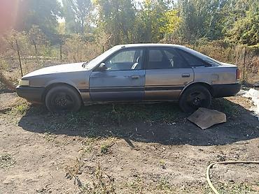 pm 2 5: Mazda 626: 1990 г., 2 л, Автомат, Бензин, Седан — 2