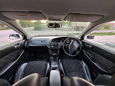 богаж: Honda Accord: 2002 г., 2 л, Автомат, Бензин, Седан — 6