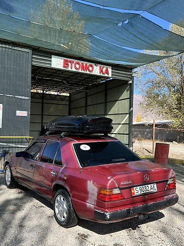 годф 3: Mercedes-Benz W124: 1989 г., 2.3 л, Механика, Бензин, Седан — 2