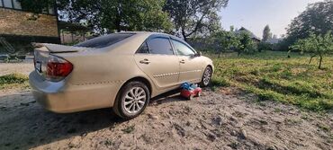 выкупка машина берилет: Toyota Camry: 2002 г., 2.4 л, Автомат, Бензин, Седан