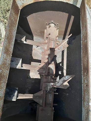 Alətlər: Beton meşalka,qarışıdırıcı.1 kubluq.
mikser.qarisdirici.mesalka — 4