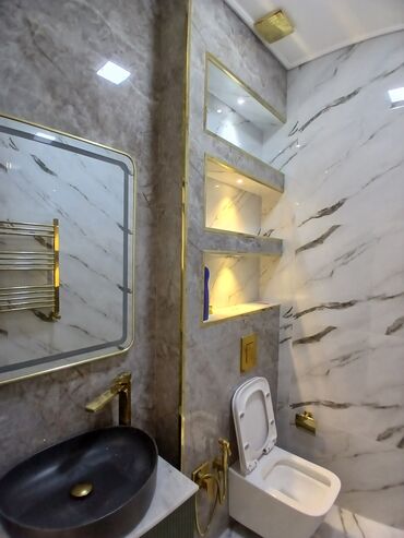 Duş kabinaları, arakəsmələr: Mərmər dizaynlı sanitar qovşaqların tam təmiri və yığılması xidməti — 5