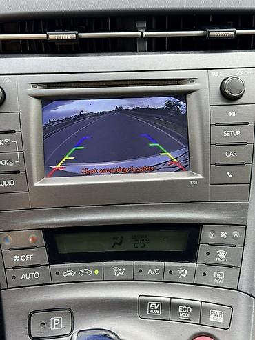 полицейские: Toyota Prius: 2013 г., 1.8 л, Автомат, Гибрид, Хэтчбэк — 8