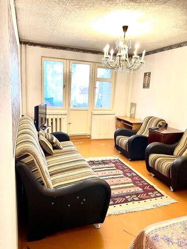 с подселением девушки: 2 комнаты, 45 м², 104 серия