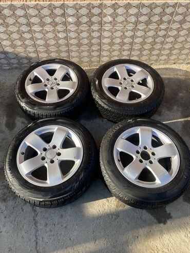 шины на ниву р16: Колеса в сборе 205 / 60 / R 16, Зима, Б/у, Комплект, Легковые, Литые, отверстий - 5