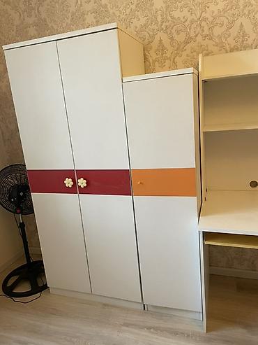 soyunma otağı: Uşaq/yeniyetmə otağı üçün modul mebel dəsti Tərkibi: - Geniş üçqapılı — 2