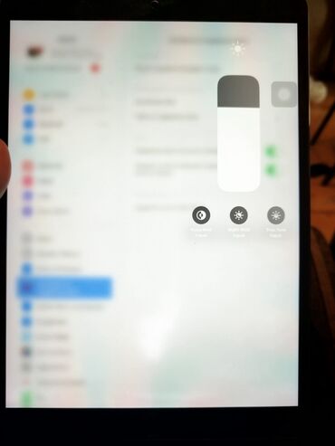 ipad qiyməti: Salam ilk sahibiyem qutusu yoxdur xırda cızıq var qiymetde endirim