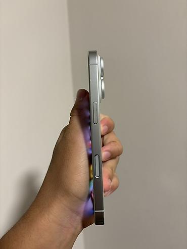 аккумулятор зарядка: IPhone 16 Pro, Б/у, 256 ГБ, White Titanium, Защитное стекло, Чехол, 89 % — 4