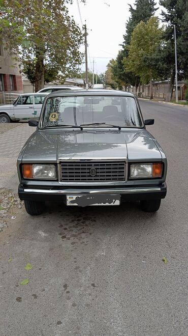 kvadrasikl satılır: VAZ (LADA) 2107: 1.6 l | 2011 il 10700 km Sedan