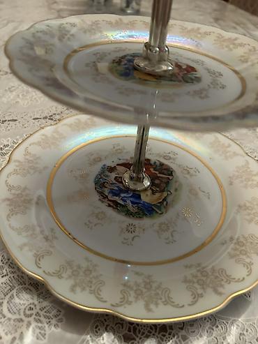 biskvit qablari: Tort və şiriniyyat qabı, rəng - Qızılı, Farfor, Çexiya — 2