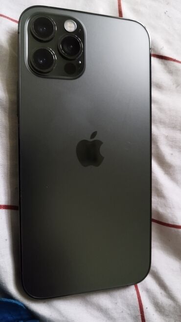 Apple iPhone: IPhone 12 Pro, Б/у, 512 ГБ, Черный, Наушники, Зарядное устройство, Защитное стекло, 100 %