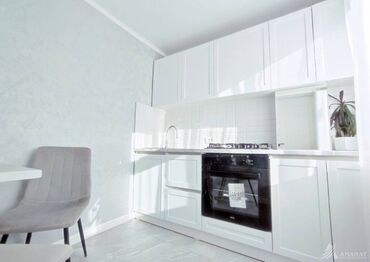 сдается квартира скрябина: 3 комнаты, 53 м², Индивидуалка, 3 этаж, Косметический ремонт