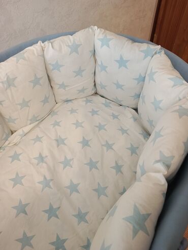 Beşiklər: Oğlan və qız üçün, Yumru, Beşik, Dəst ilə, Matras ilə, Yellənmə mexanizmsiz — 8