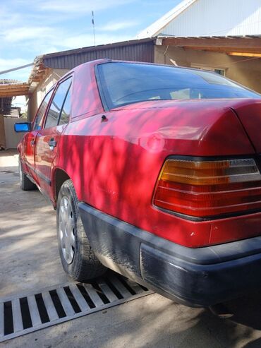 Mercedes-Benz: Mercedes-Benz E-Class: 1988 г., 2.3 л, Механика, Бензин, Седан — 4