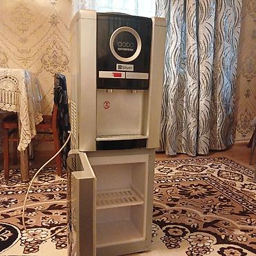 su satisi masinla: Su dispanseri – Silver brendi, döşəmə tipli Az istifade olunub — 4