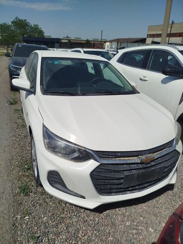 corolla runx: Chevrolet : 2020 г., 1 л, Автомат, Бензин, Седан