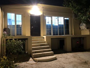Həyət evləri və villaların satışı: Əmircan qəs. 7 otaqlı, 300 kv. m, Kredit var, Yeni təmirli — 18