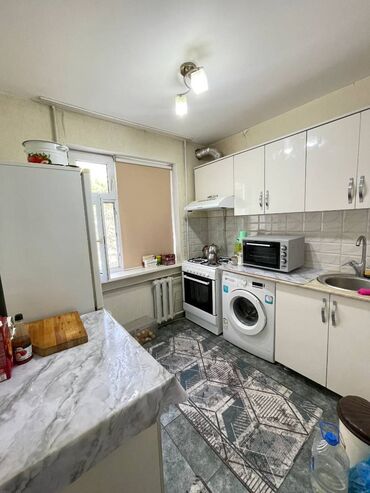 ищу квартирантов: 2 комнаты, 44 м², 104 серия, 2 этаж, Косметический ремонт