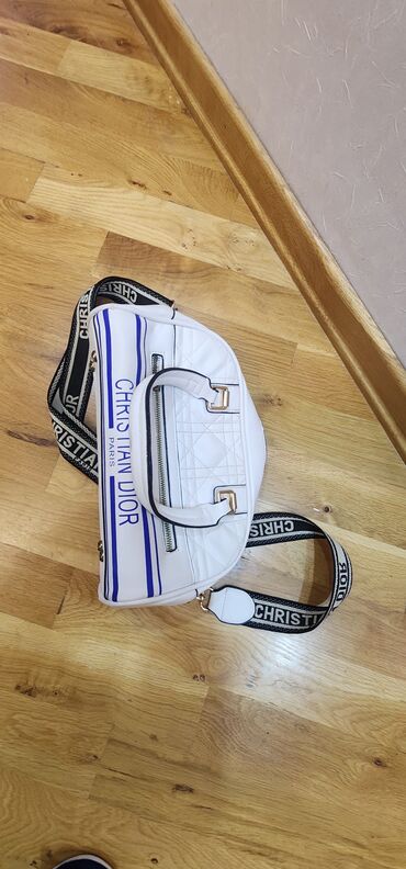 Çantalar: Çiyin çantası — 9