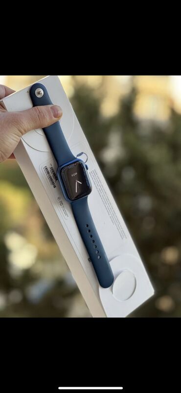 apple 13: Apple watch 7.45 100% pil, ideal veziyyetdedir. Xanim iwledib. 100%