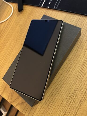 Samsung: Samsung S25 Ultra, 256 GB, bоја - Siva, Garancija na lalafo.rs — 1 Samsung: Samsung S25 Ultra, 256 GB, bоја - Siva, Garancija — 1