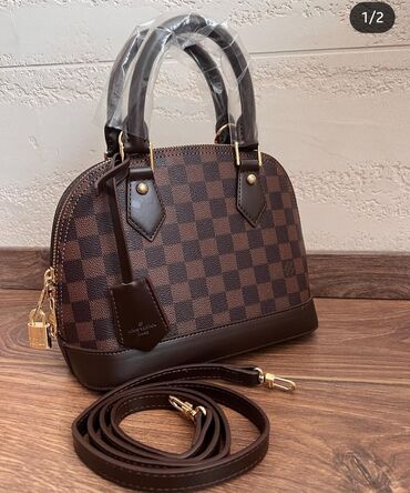 louis vuitton torbe: Louis Vuitton, Material: Faux leather