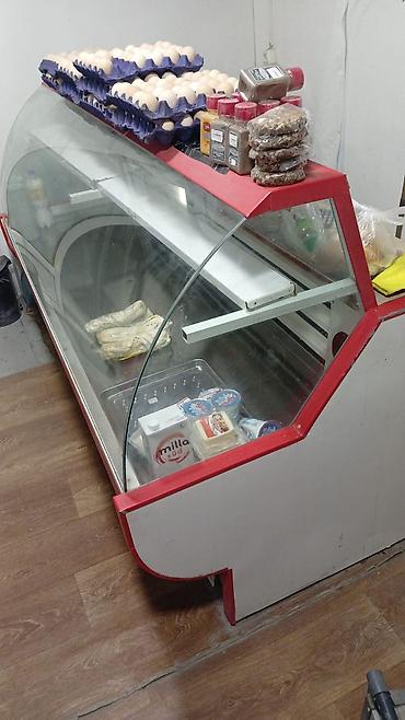 Soyuducu avadanlığı: Soyuducu vitrindən ibarət ticarət piştaxtası uzunlugu 1.95 sm eni 1.30 — 1