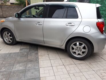 tayota runx: Toyota : 2010 г., 1.8 л, Автомат, Бензин, Хетчбек