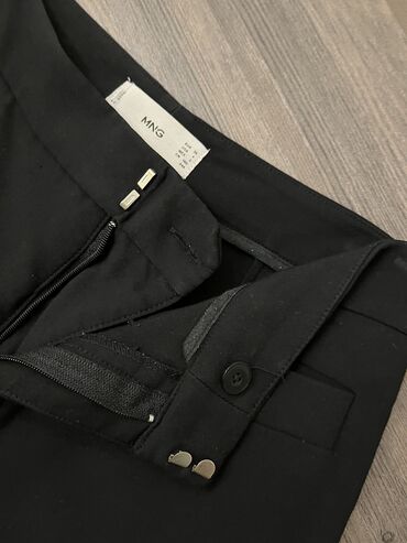 Qadın şalvarları: Mangoqara parça şalvar, Az geyilib teze kimidir 
36 razmer — 17