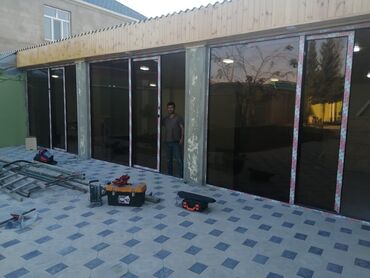 Plastik pəncərələr: Yana siyirmeli plastik qapı pəncərə Plastik və Alüminium Qapı Pəncərə — 2