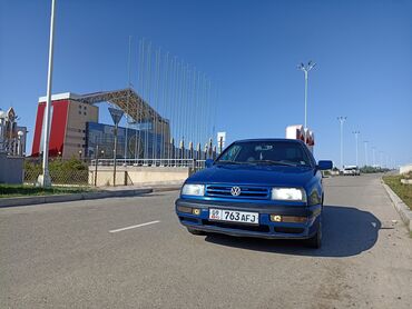 volkswagen golf 3 универсал: Volkswagen Vento: 1995 г., 1.8 л, Механика, Бензин, Седан