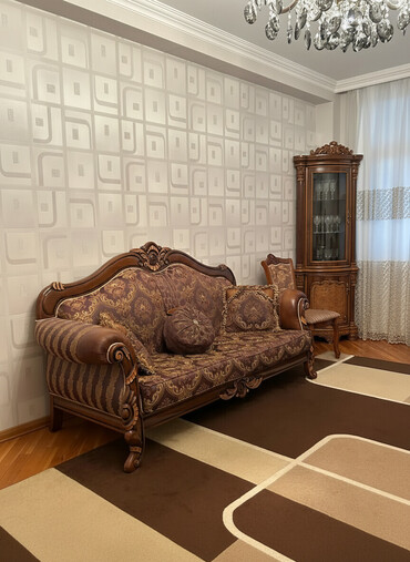 Qonaq otağı dəstləri: Divan — 1