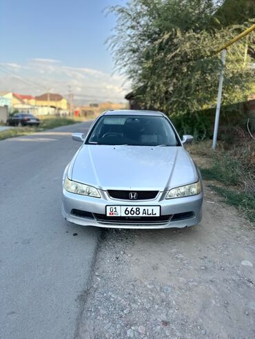 машина акорт: Honda Accord: 2001 г., 1.8 л, Автомат, Бензин, Седан