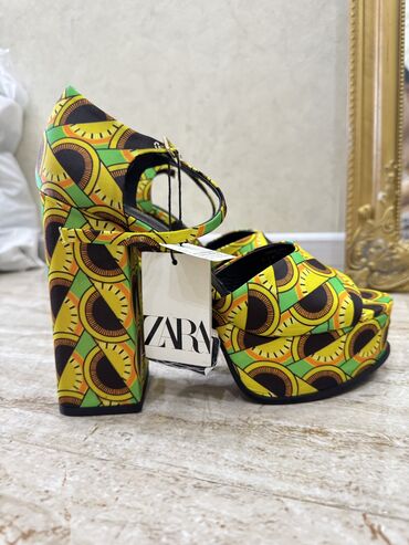 zara prsluk sa dva lica: Tuflilər, Zara, Ölçü: 41, Yeni