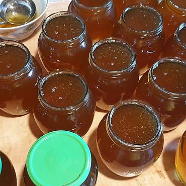 distillə olunmuş su satışı: Astara Dağ Balı. Satılır Qiyməti 20-30m arası Çox Götürənə Halallıq — 5