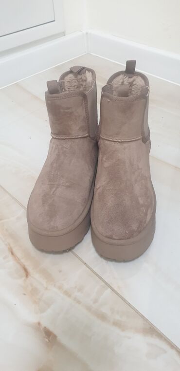 šafran obuća: Ugg mini boots, color - Brown, 38