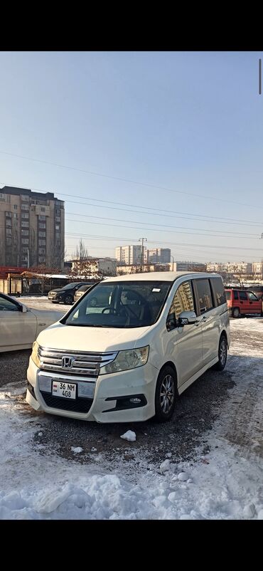 машино: Honda Stepwgn: 2009 г., 2 л, Автомат, Бензин, Вэн/Минивэн