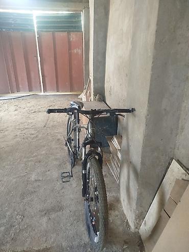 Dağ velosipedi – 26” təkər, alüminium gövdə Xüsusiyyətlər: - Çərçivə