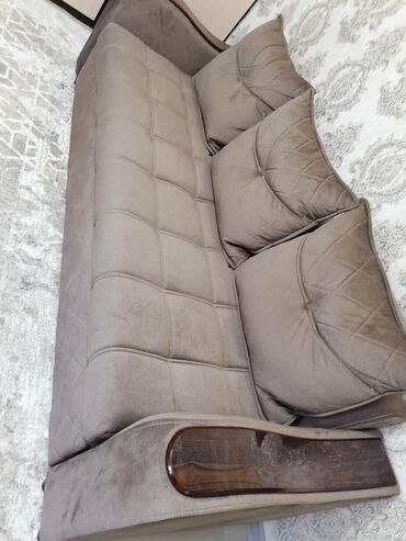 диван с подушками: Диван-керебет, түсү - Күрөң, Жаңы