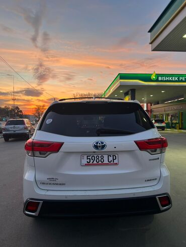 Toyota: Toyota Highlander: 2019 г., 3.5 л, Вариатор, Гибрид, Кроссовер — 10