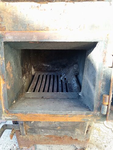 купить печь для дома на угле: Металлическая твердотопливная печь-буржуйка с водяным контуром