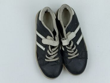 buty do 500 zł: Buty sportowe 34, Używany