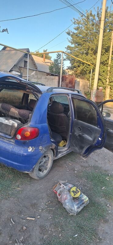 купить зимние шины на матиз: Daewoo Matiz, синий хэтчбек 5‑дверный. двигатель после ремонта пять