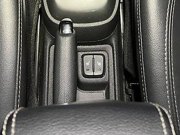 Chevrolet: Chevrolet Spark: 2017 г., 1 л, Вариатор, Бензин, Хэтчбэк — 10