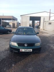 обмен на авто с доплатой: Volkswagen Passat: 1999 г., 1.8 л, Механика, Газ, Седан