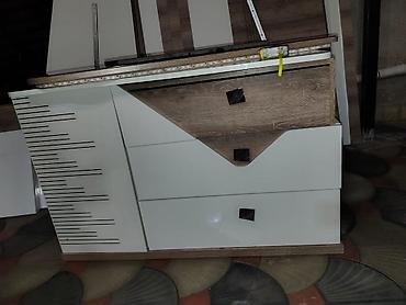 bag masa: Yataq desti. 550azn. yaxsi veziyyetde. matras var bazasu yoxdu. unvan — 2